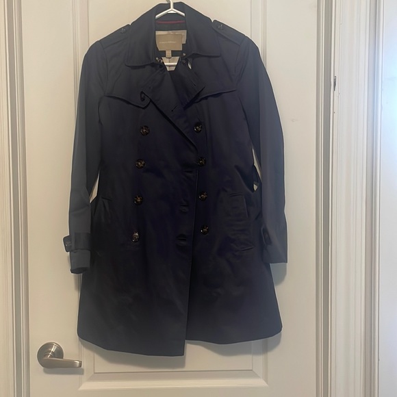 banana republic jacket kept in very good condition! - Picture 2 of 2